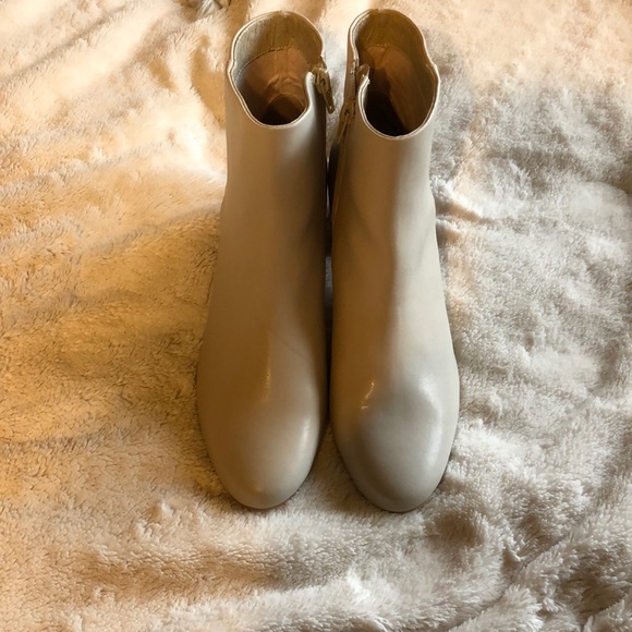 ankle boot by Chelsea Crew - Picture 3 of 4